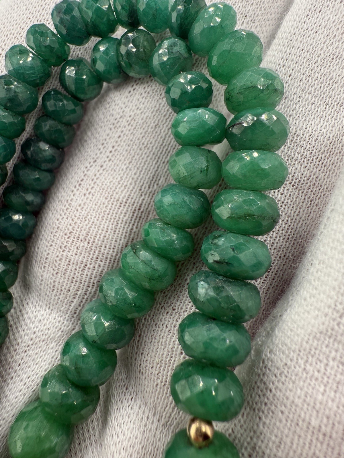 Wonderful Antique / Vintage Art Deco Faceted Beaded Emerald Color Beryl Necklace