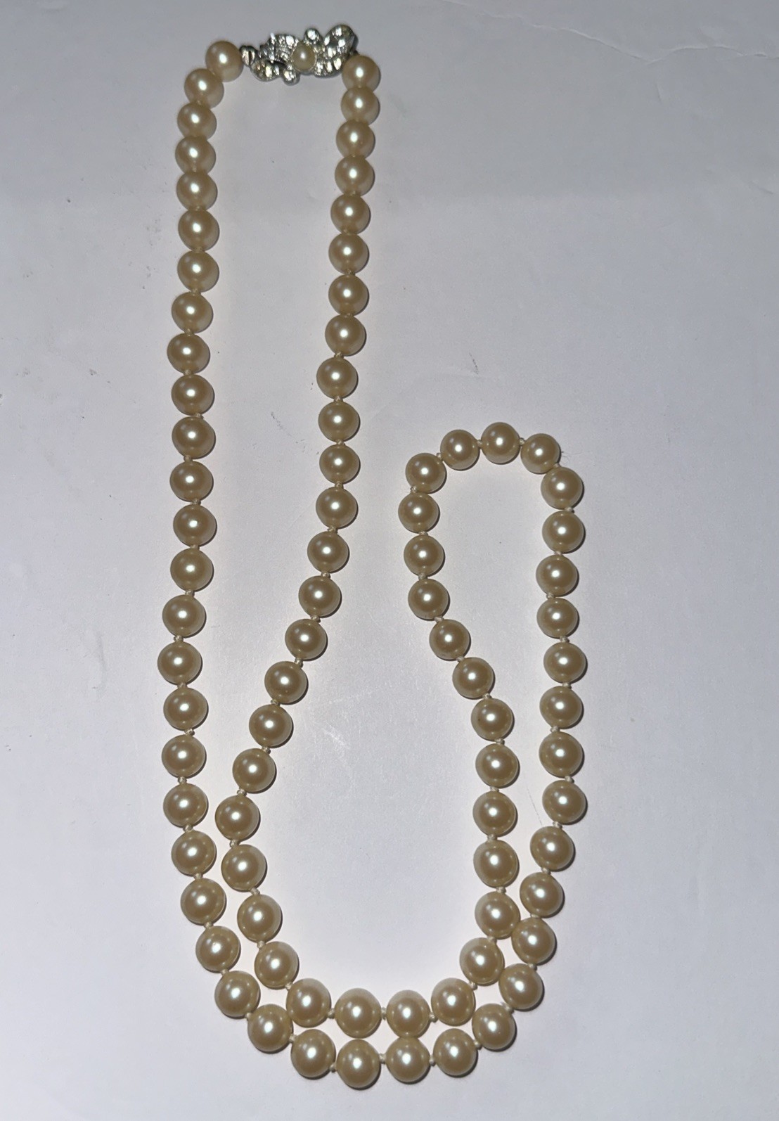 Faux Pearl Necklace Hand Knotted Cream Pearls 32″ Silver Tone & Diamanté Clasp