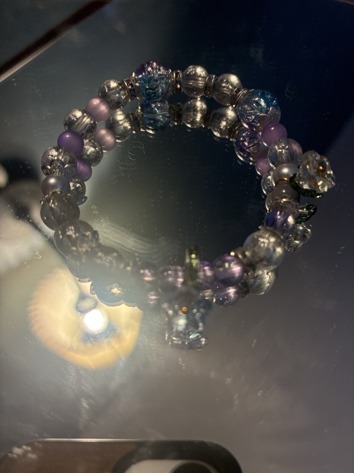 High-quality glass like beads Silver pearls, a dreamy combination. No filters.