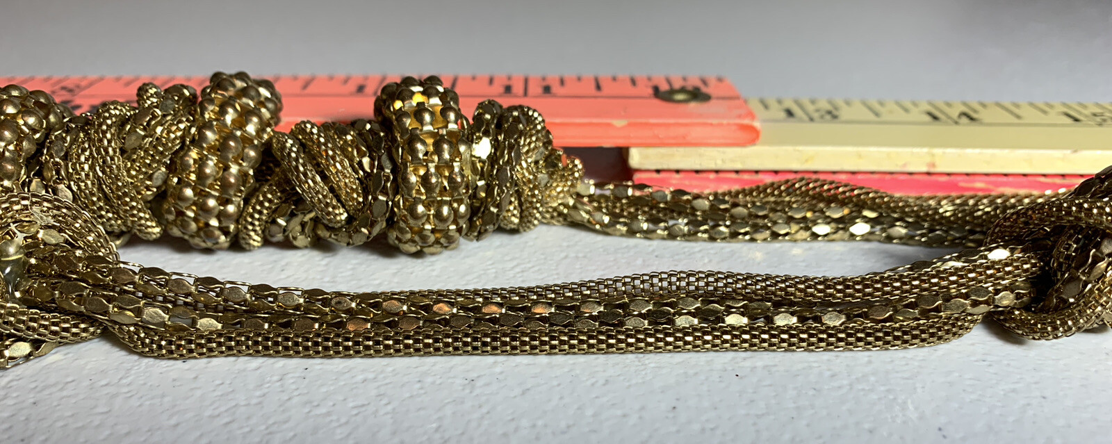 VTG 17” GOLD MESH CHAIN NECKLACE GOLD KNOTS PARTY EVERYDAY COSTUMES