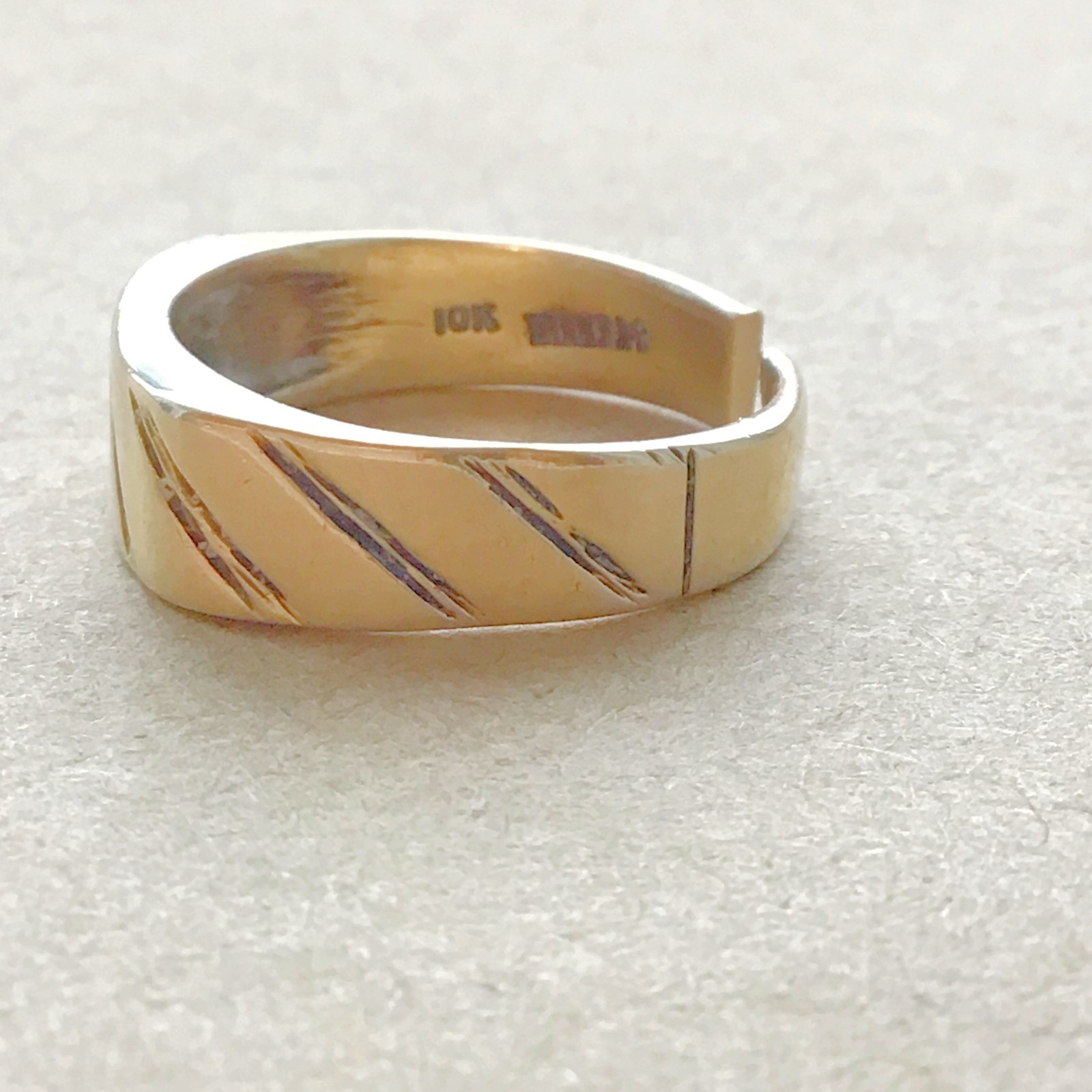 Vintage 10K Yellow Gold Diamond Ring 4.0 Grams Repair/Repurpose/Scrap