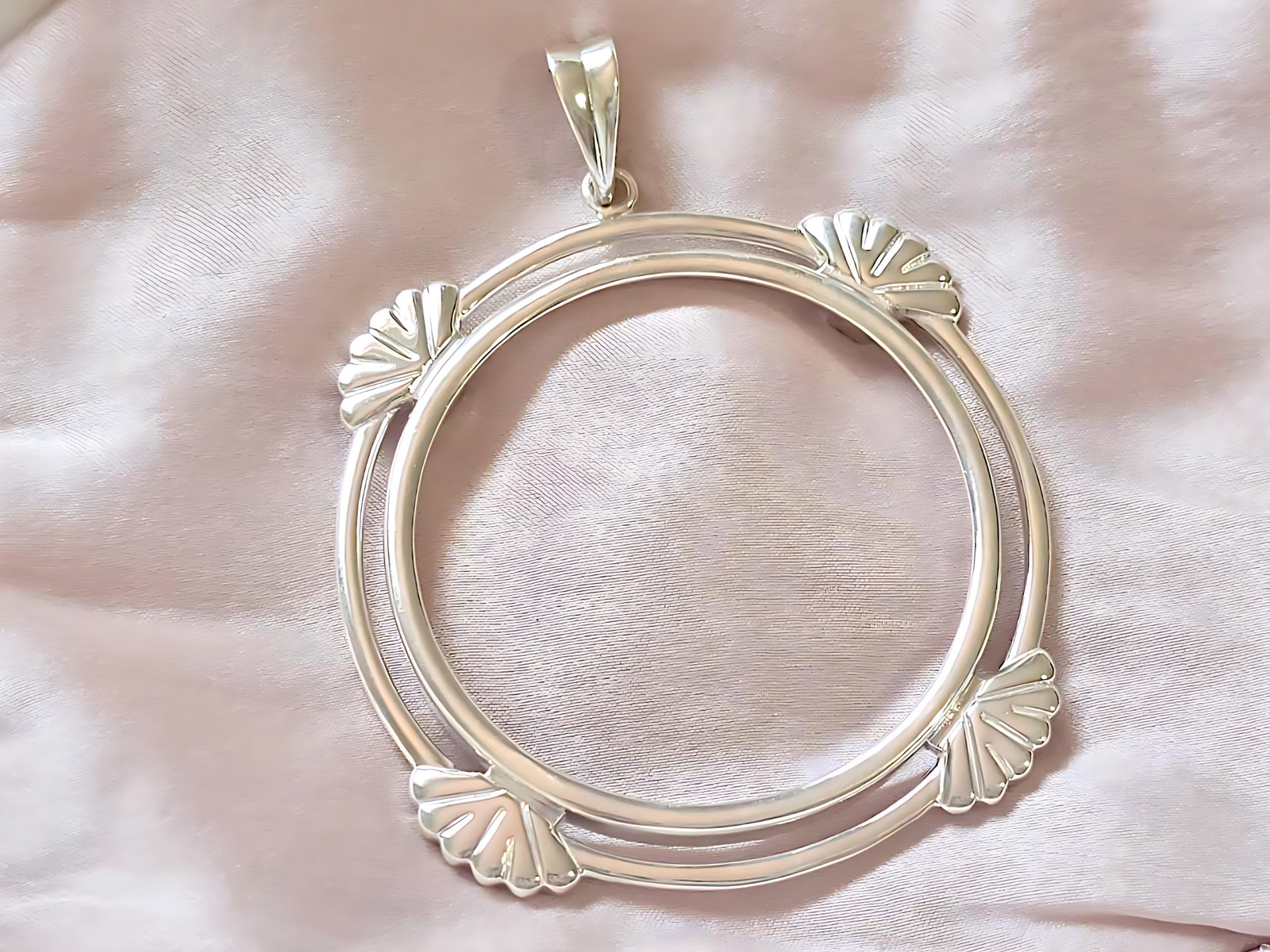 925 Sterling Silver Prong Back Clamshell Edge Bezel for 39mm Coins