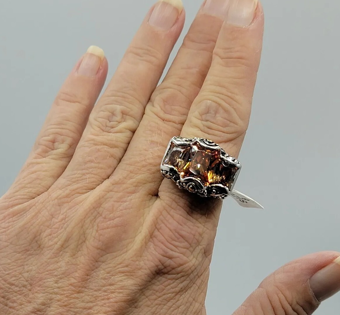 Vtg Ring Sz 8 Lg Big Topaz Citrine Cubic Zirconia Medieval Theme Fashion Jewelry