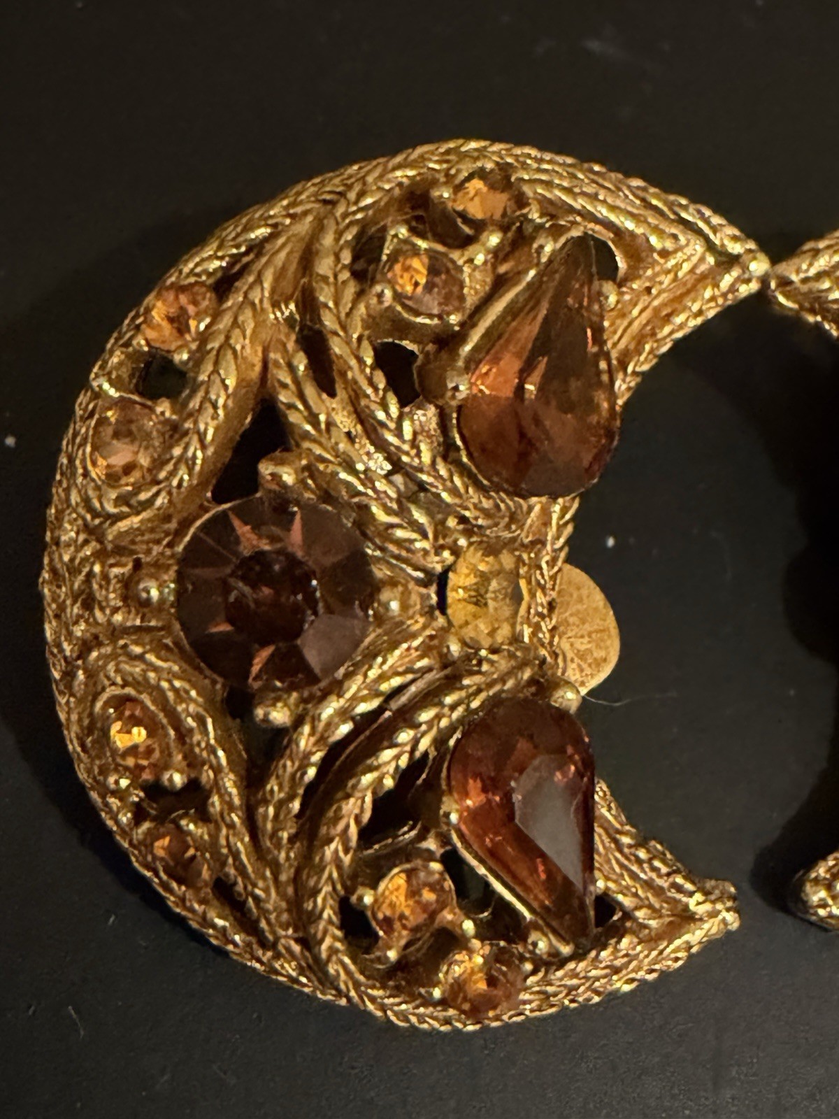 Vintage La Roco Paisley Crescent Half Moon Star Clip On Earrings Dark Amber