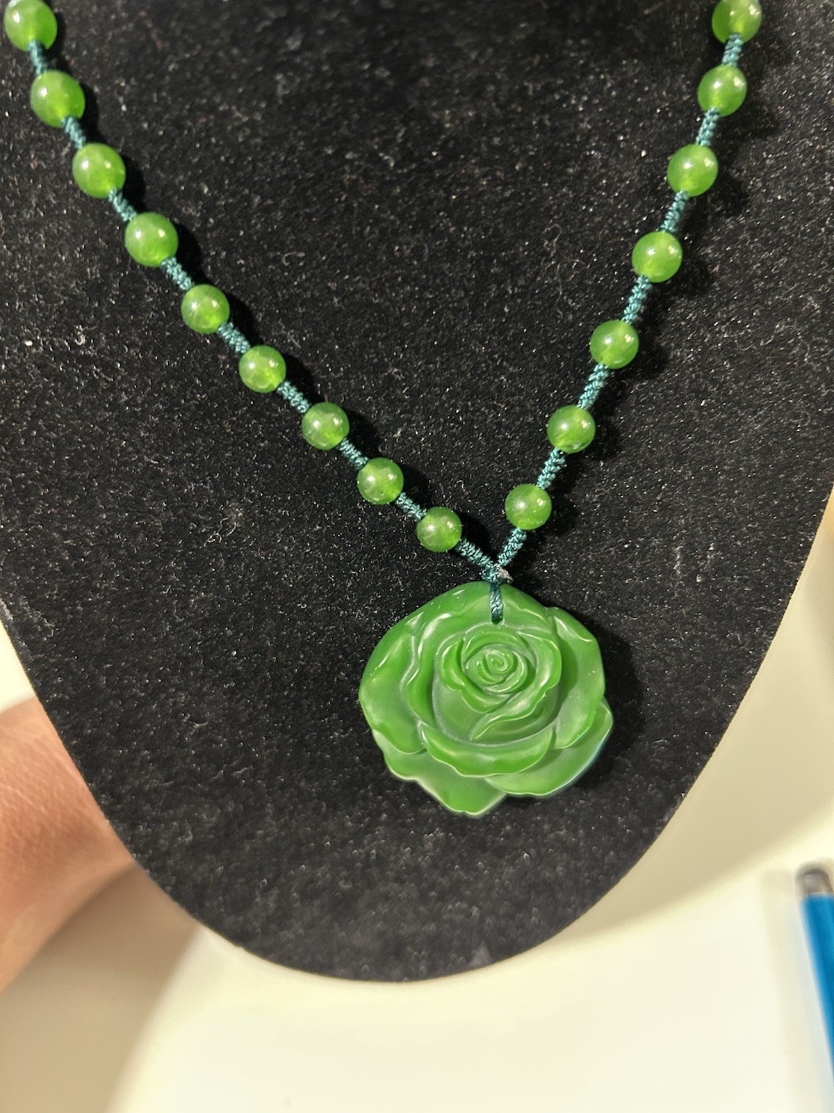 Dark Green Jade Toned Rose Beaded Necklace Adjustable Vintage