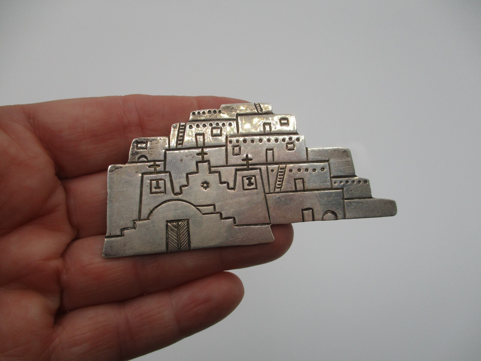 VINTAGE made in ISRAEL STERLING SILVER LARGE 3″ BROOCH with BUILDINGS