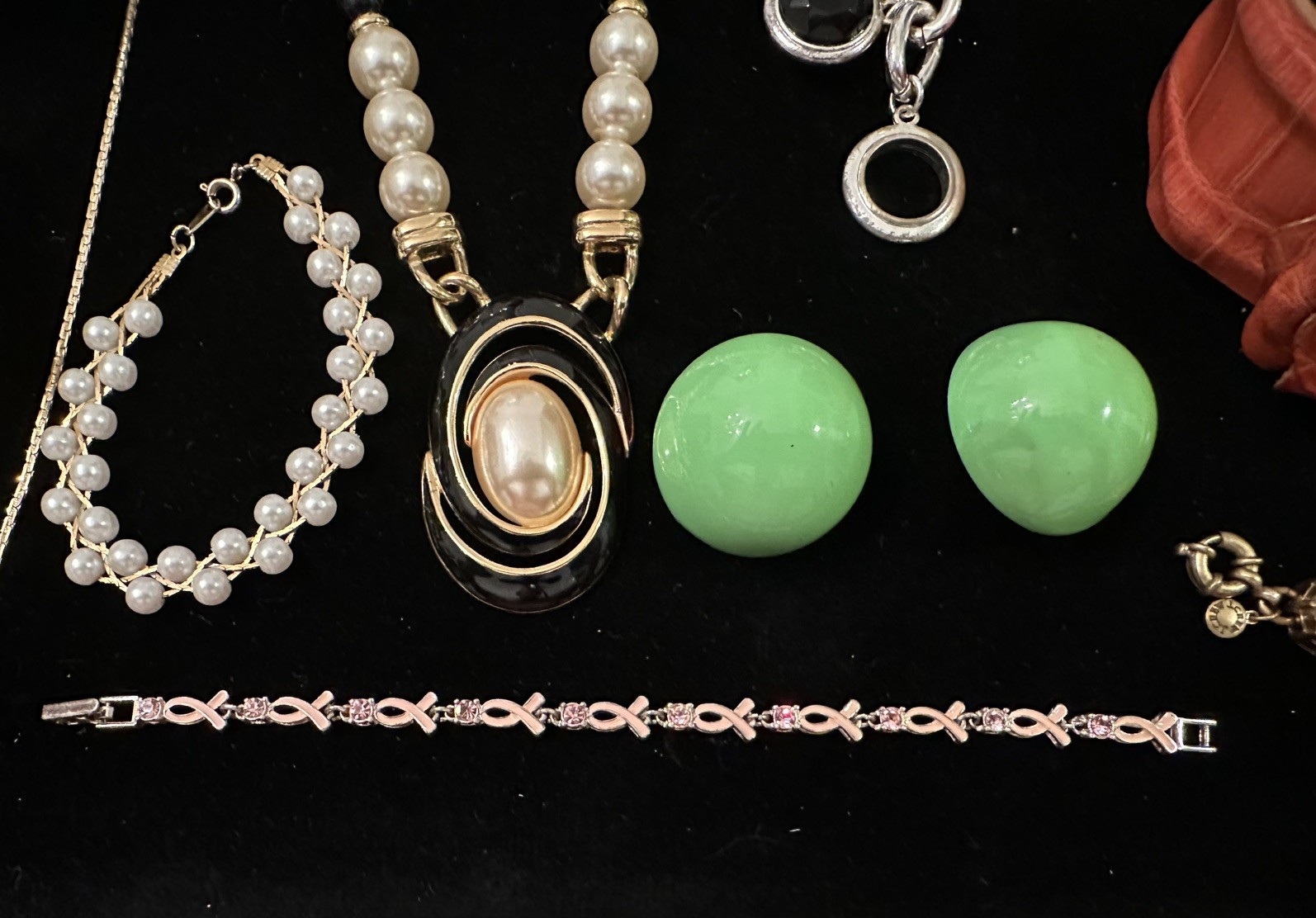 Vintage Costume Jewelry & Watches ALL WEARABLE used Lot Some Signed