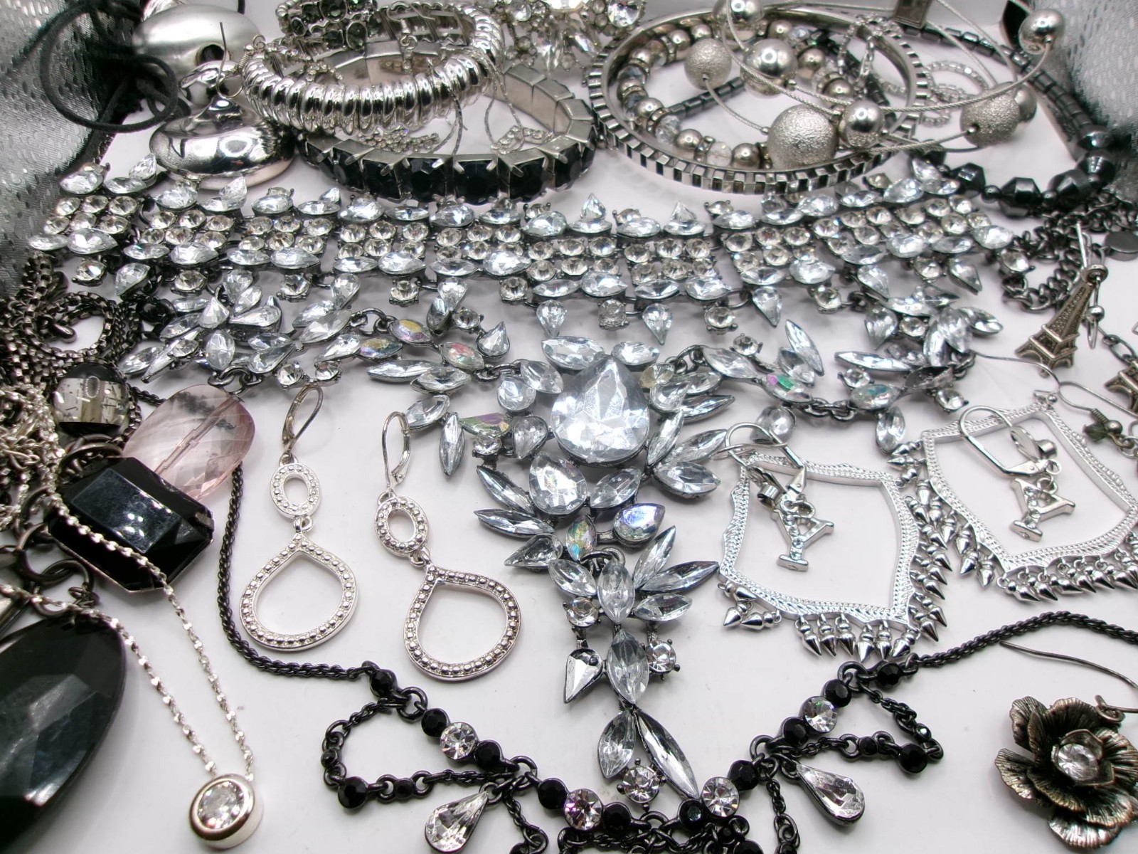 Vintage & Mod Estate Costume Jewelry Lot~AVON~GIVENCHY~KENDRA SCOTT~PD~EXPRESS