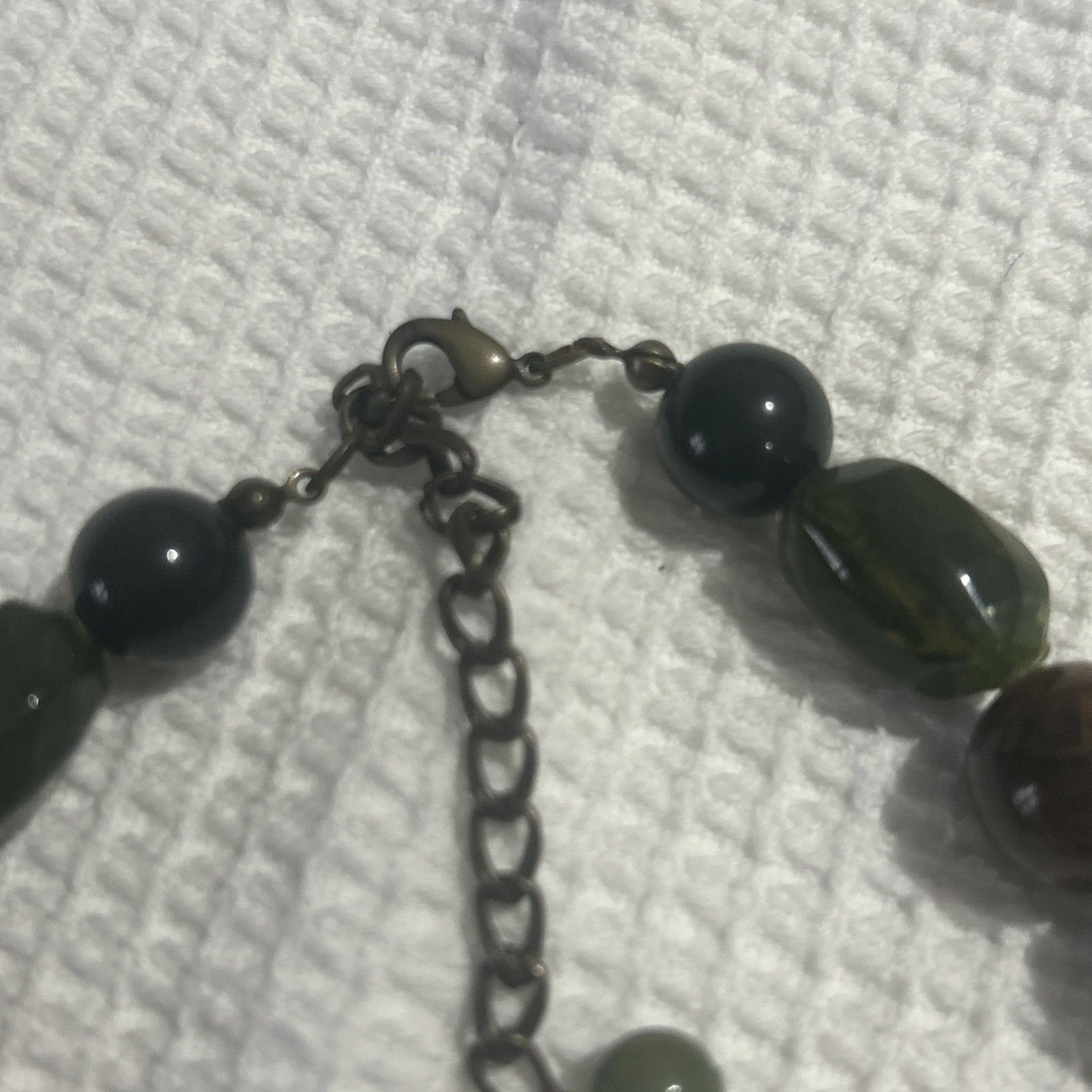 Green And Brown VTG Necklace With Large Green Pendant Lobster Claw Clasp