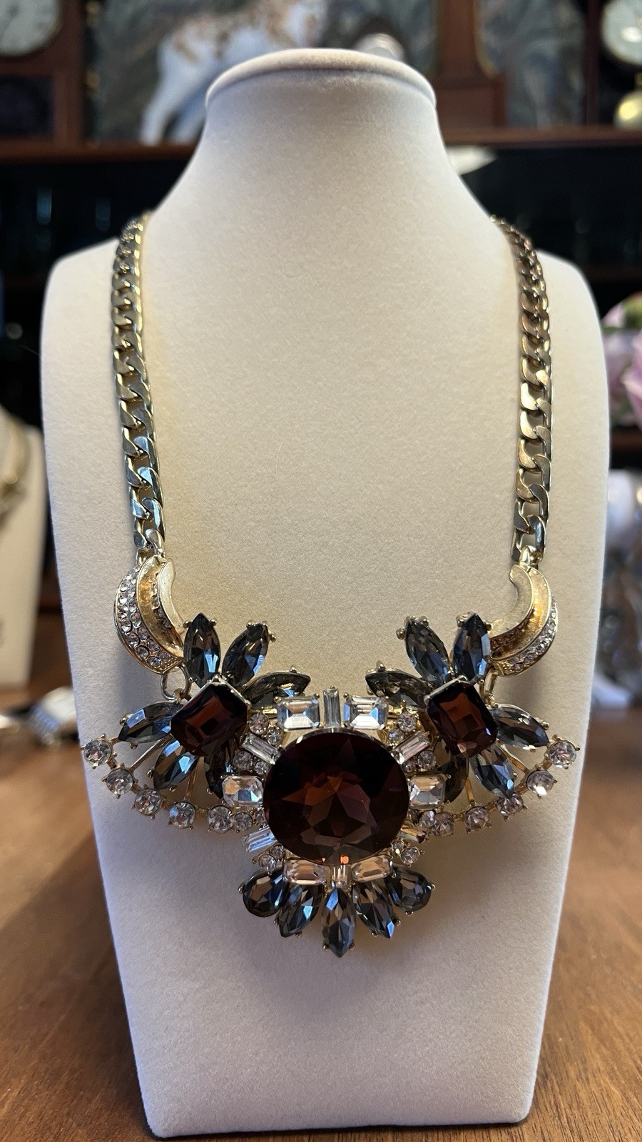 Vintage To Modern Necklace Lot