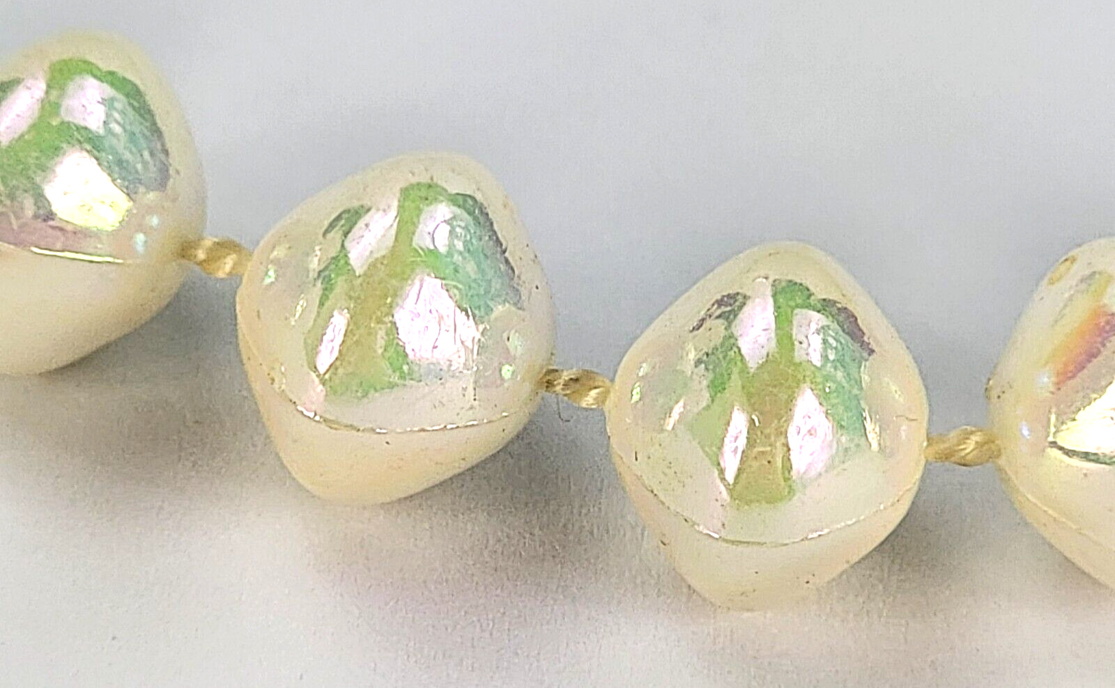 Vintage White Aurora Borealis Faux-Pearl Beaded Necklace 17.5 in Spring Ring