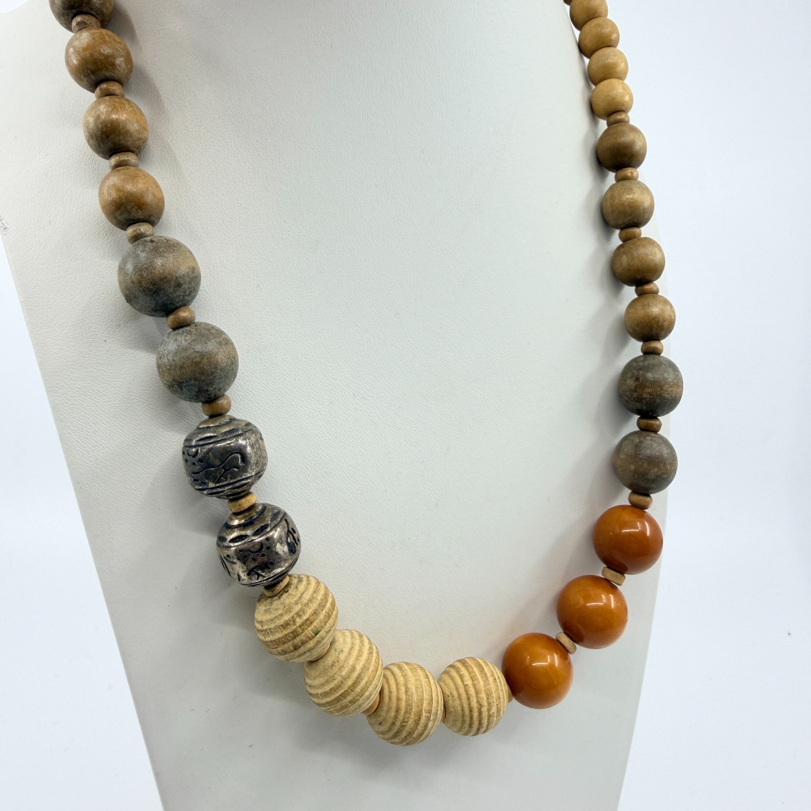 Vintage Y2K Boho Chunky Wood Acrylic Statement Necklace Brown Earthy Beaded