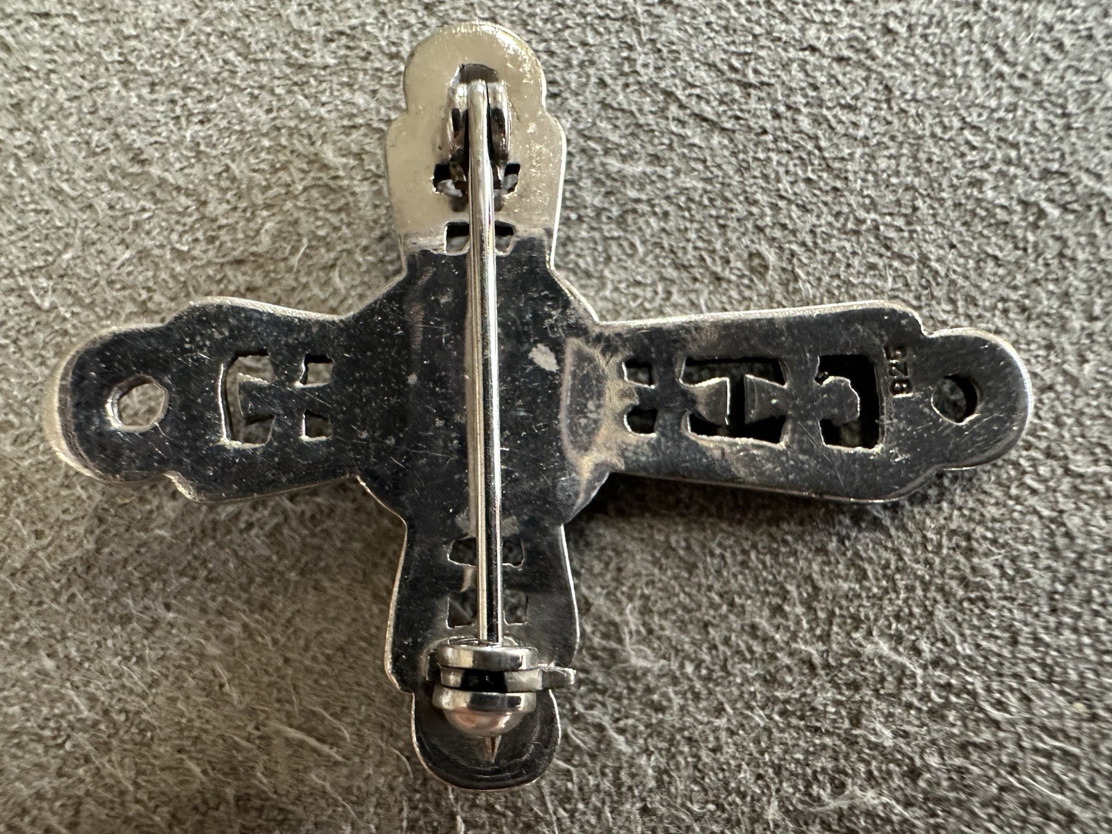 Vintage Sterling Silver Onyx Cross Brooch 2″