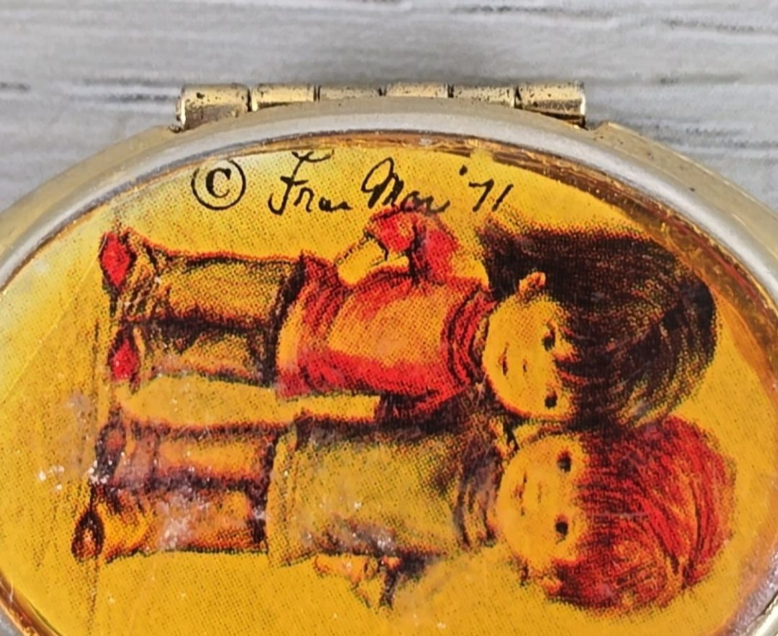 Vtg 1971 Fran Mar Moppetts Girl & Bot Gold Tone Enamel Locket Necklace Pendant