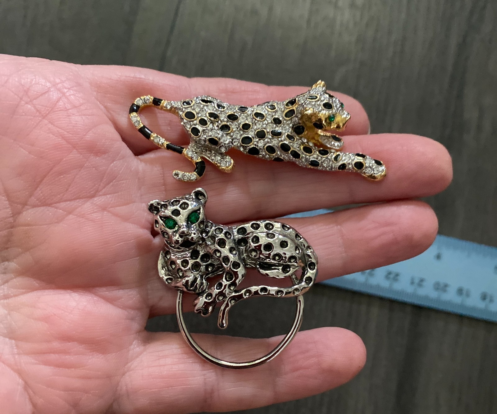 6 Vintage To Modern Safari Animal Brooch Lot Lion-Giraffe-Zebra-Leopard-Elephant