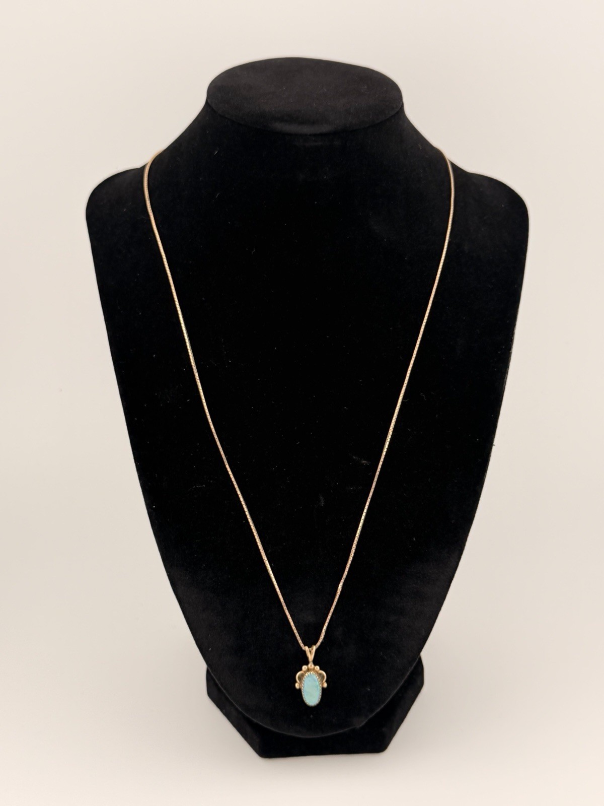 Vintage 14K Gold Opal Pendant Necklace Italy Box Chain Blue Green Fire Opal