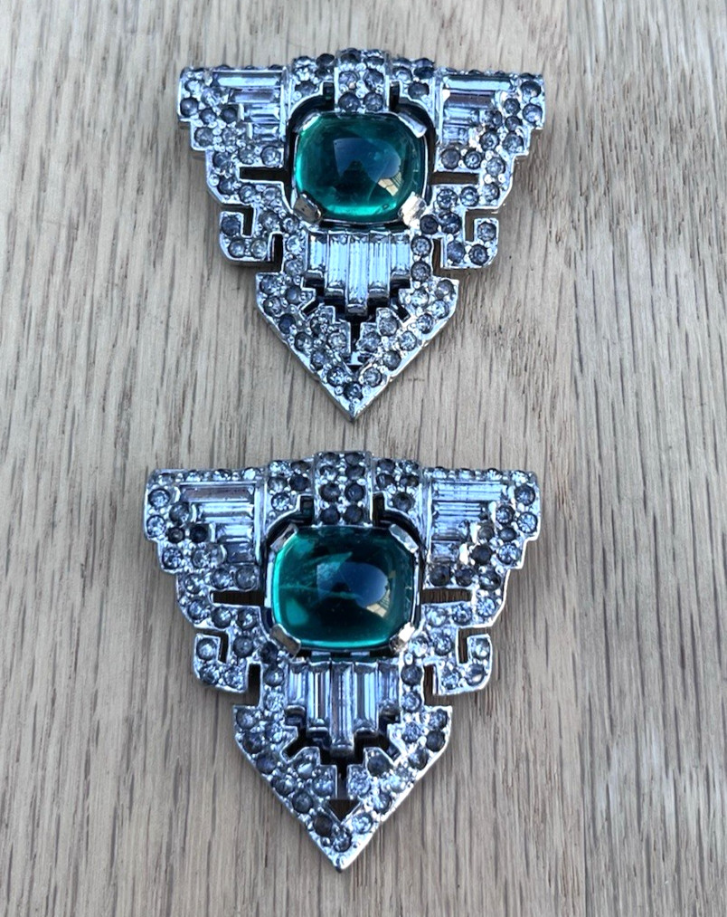 Antique 1933 Green Glass Art Deco Triangle Scarf Dress Clip Brooch Pin Set