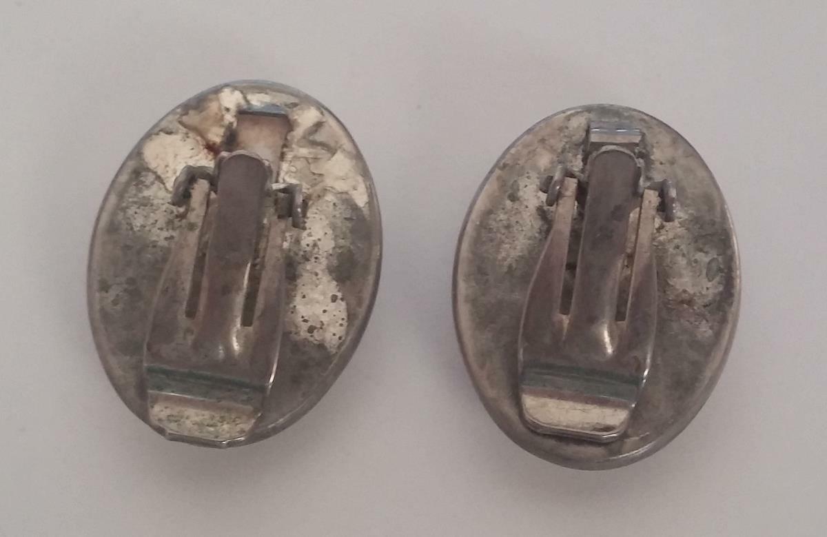 Vintage Retro Clip On Earrings Silver Tone With White Stones Bakelite