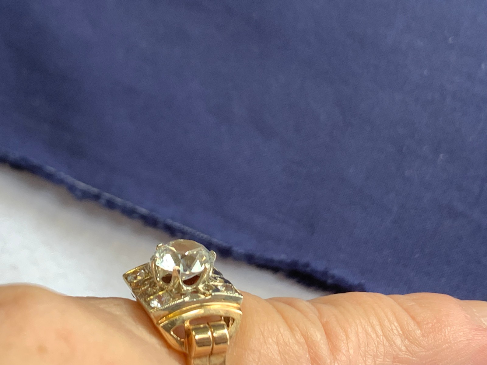 Vtg Yellow Gold Ring 4.86g Fine Jewelry Size 6 Band Clear Stones *READ*