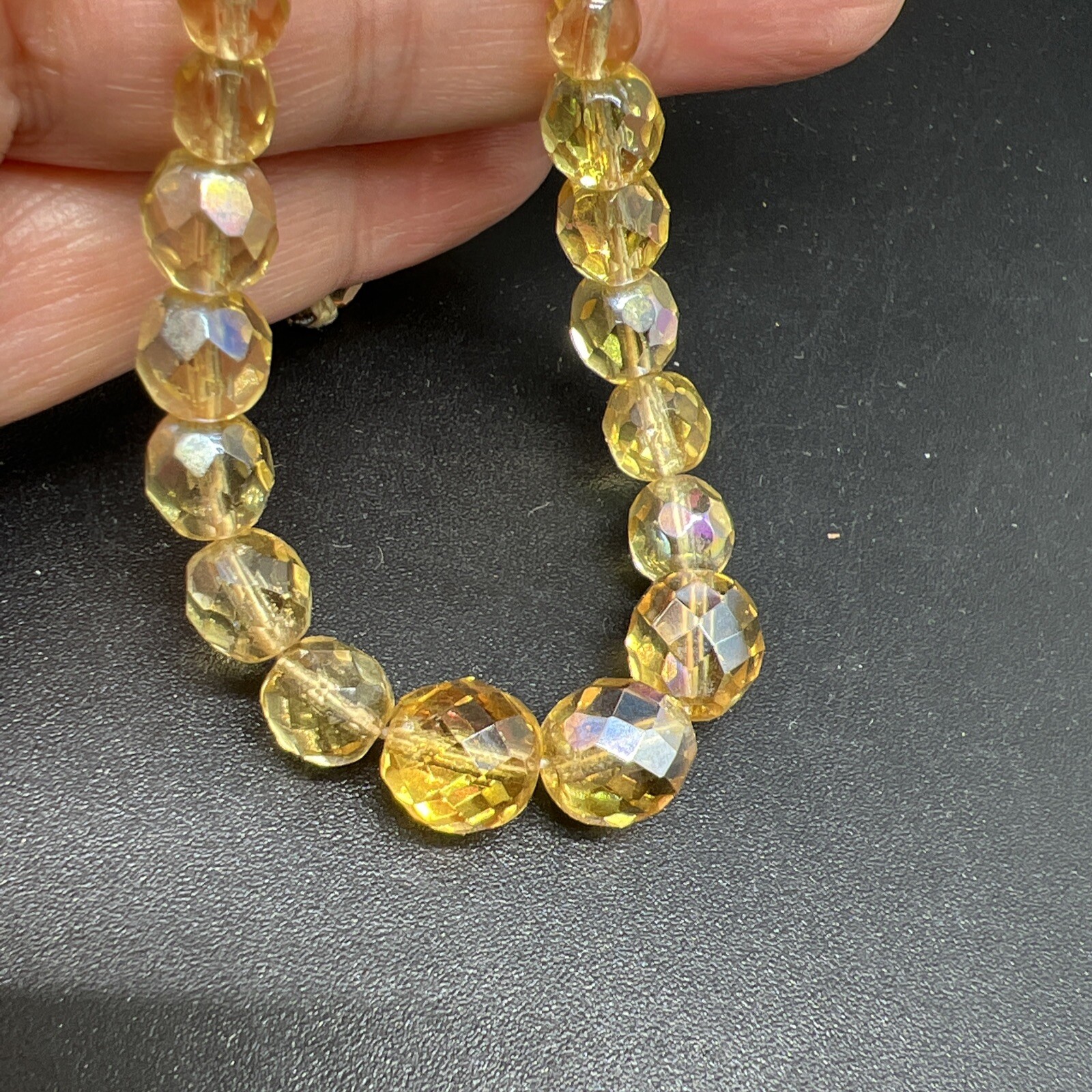 Vintage faceted Yellow Crystal Glass beaded 16” Necklace 4593