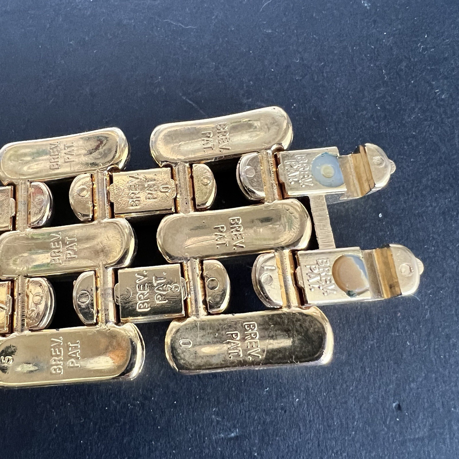 Vtg Italian Bracelet Brev. Pat. gold Plate 1960s Mid Century 8″ (CLASP DAMAGED)