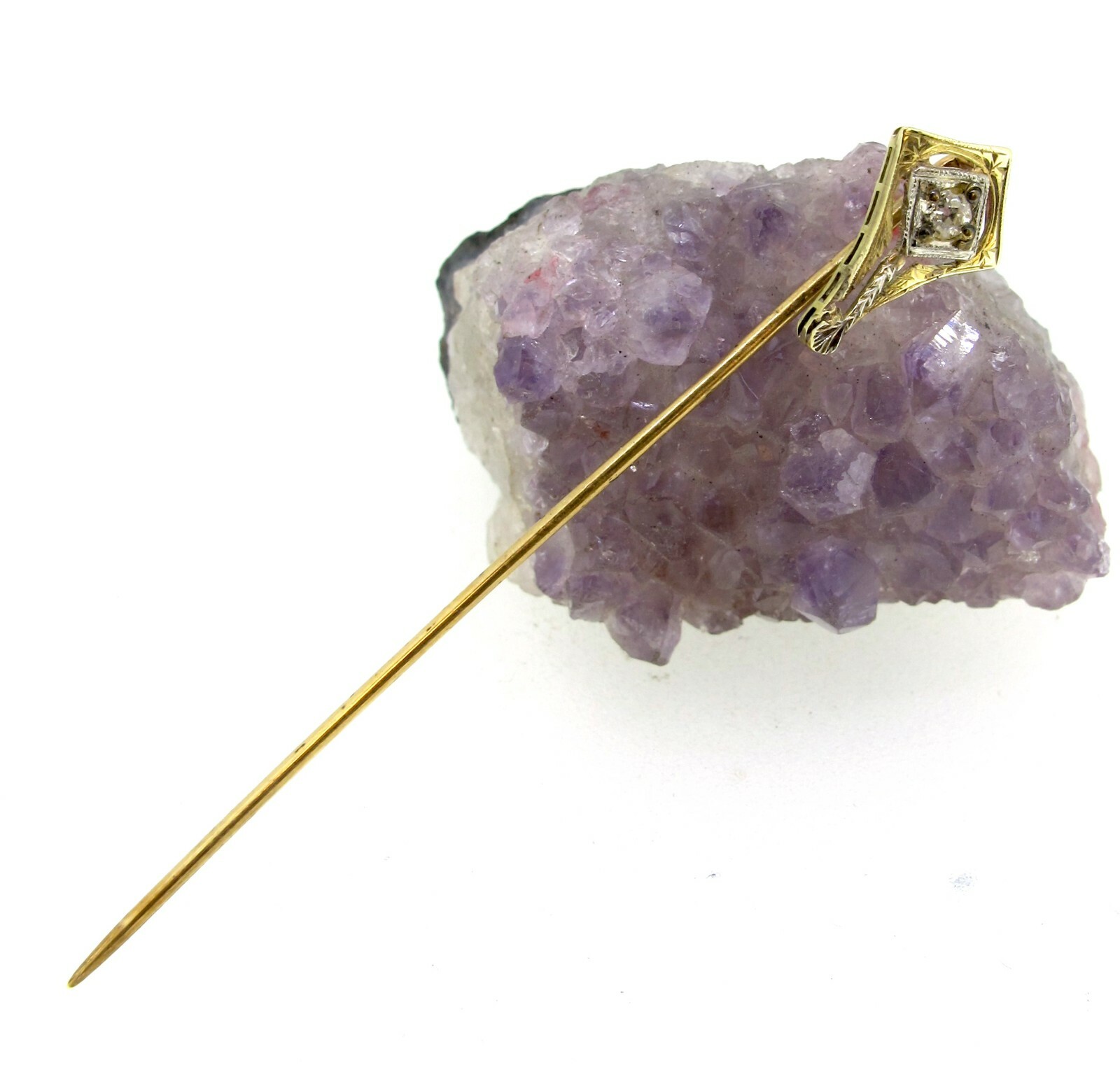 Vintage 14k Yellow Gold .10 ct Dimond Pin Carved