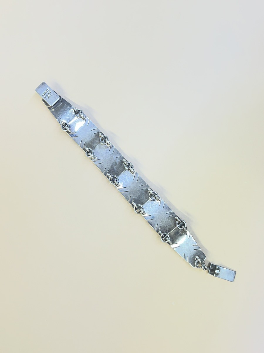 Mexico Sterling Silver Bracelet with 6 Green Stones – Tribal Style – (CGH048119)