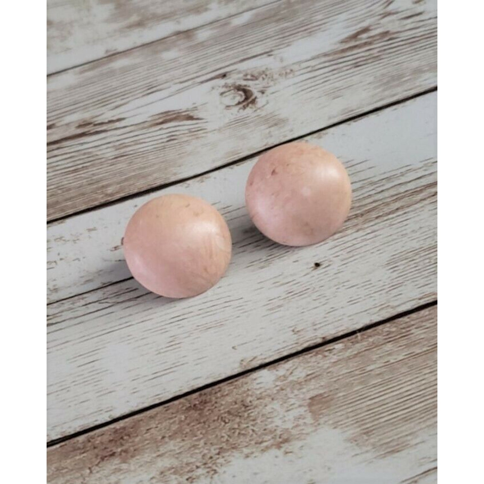 Vintage Clip On Earrings Light Pink Stone Pattern Circle