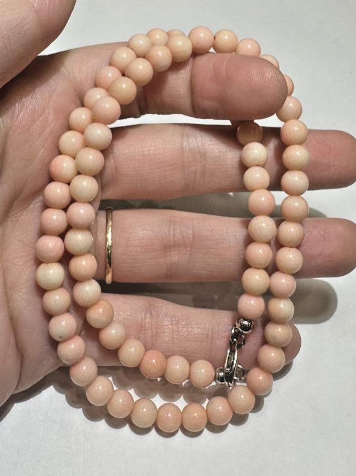 Vintage Dainty 6mm Carved Angel Skin Pink Coral Beads 17.5″ Choker 25g Necklace