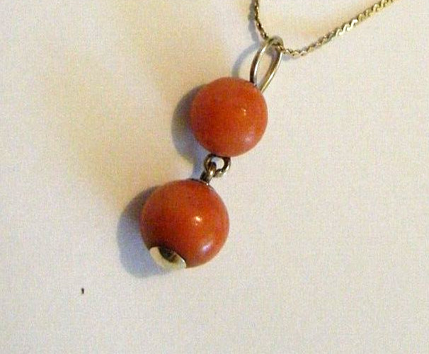 Antique Edwardian 10K Gold Salmon Coral 8 and 9mm Drops Pendant 2.7g