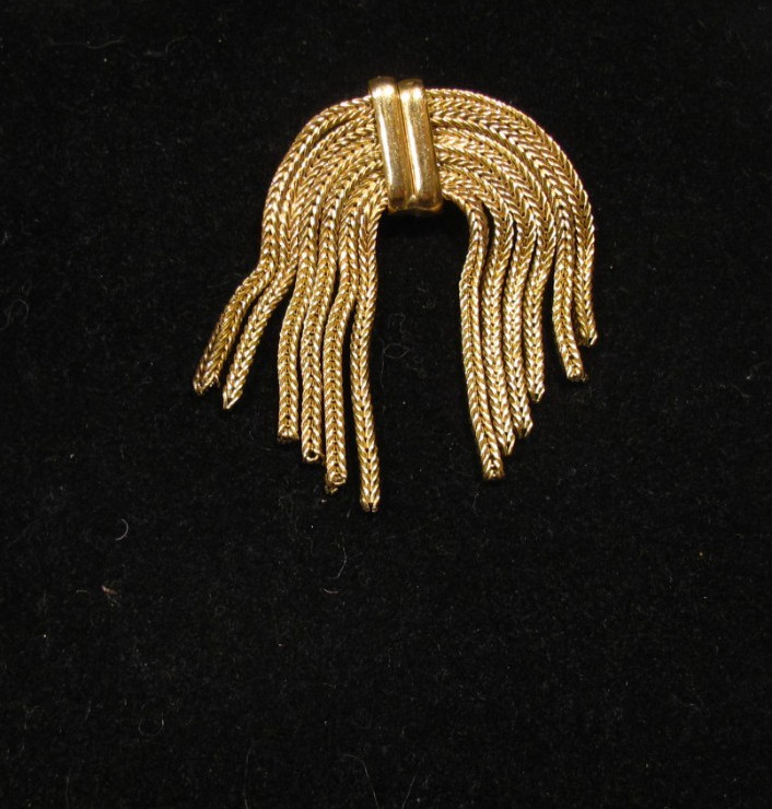 Beautiful!! Vintage “AC” Alice Caviness 12K Gold Filled Tassel Brooch Pin