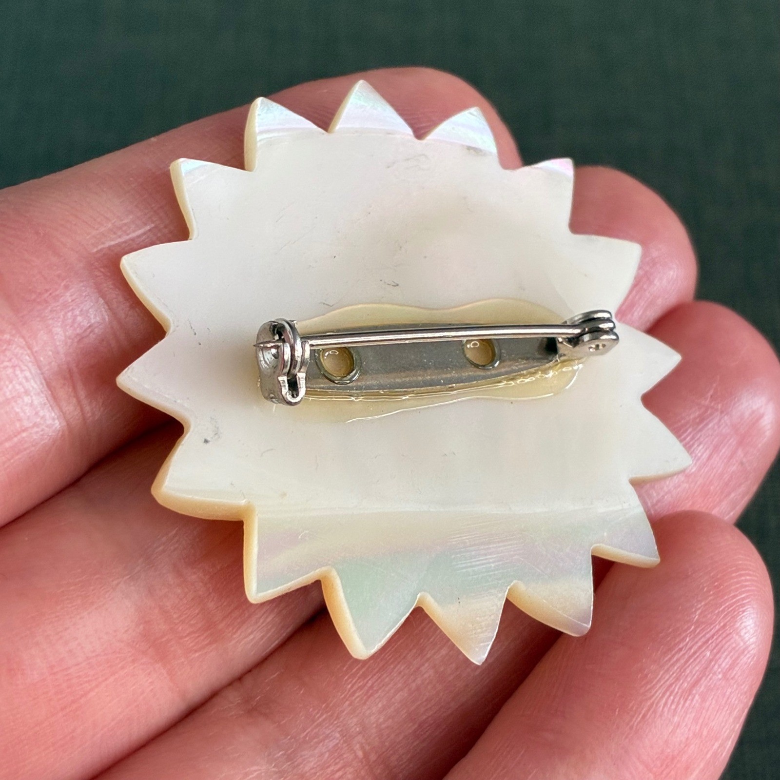 Vintage Mother Of Pearl Flower Brooch Carved Floral Iridescent Shell Pin 1.6″
