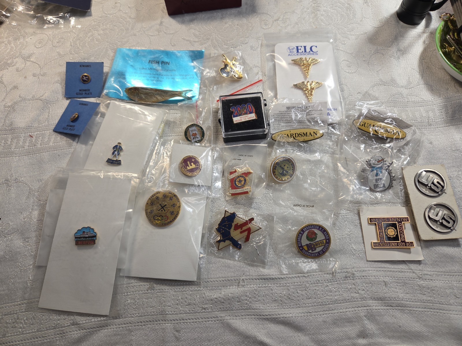 Mixed Vintage Pins & Tie Clips Lot Kiwanis USPS Military Fraternal 20+ Pieces