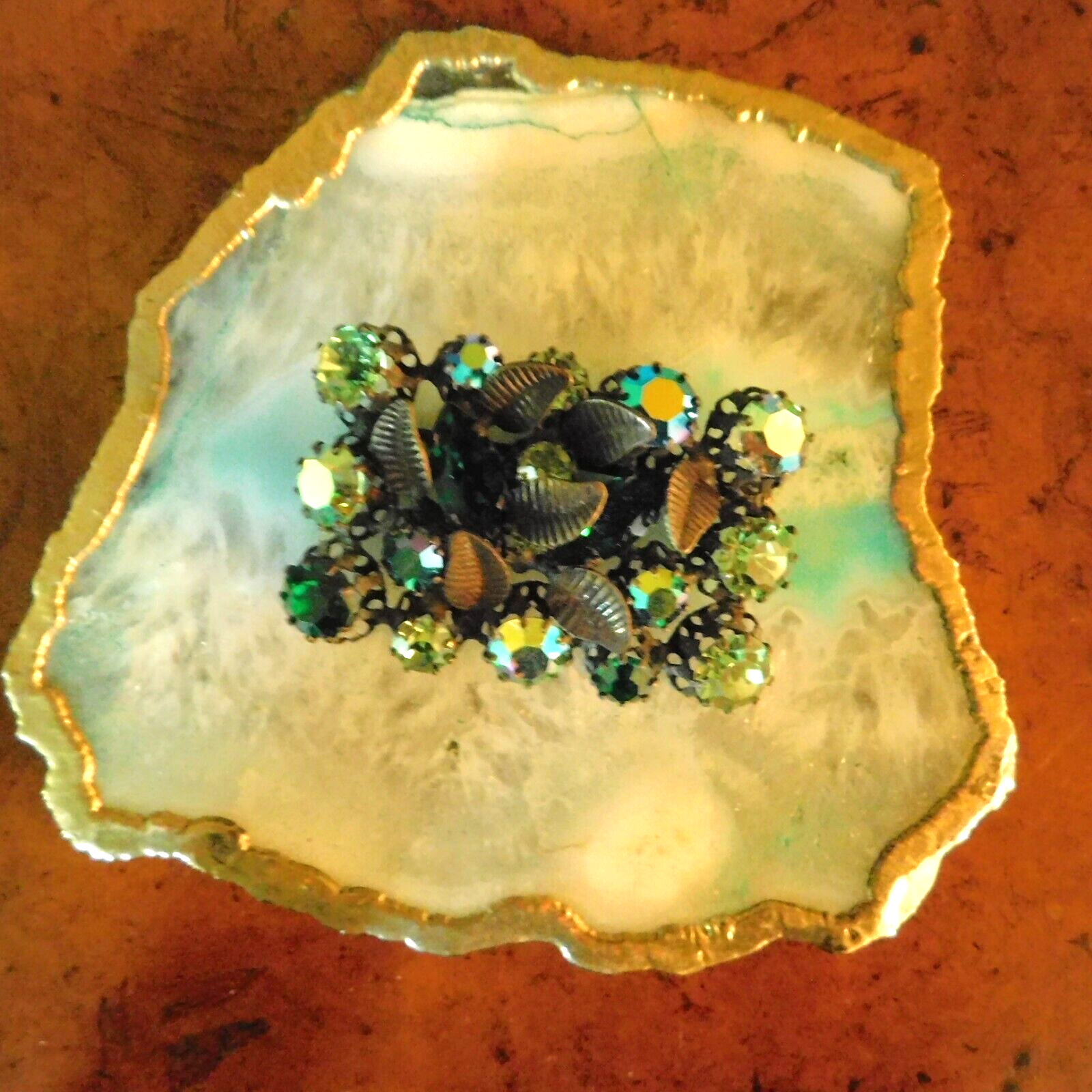 VTG. SIGNED AUSTRIAN EMERALD GREEN AURORA BOREALIS RHINESTONE BROOCH RECTANGULAR