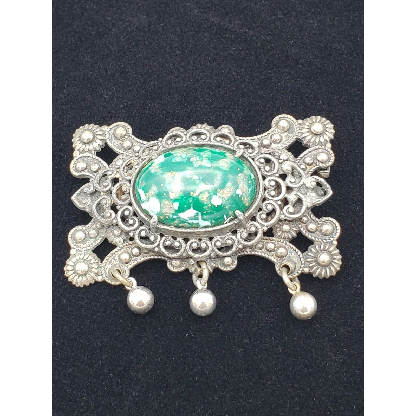Vintage Cannetille Brooch Pin Silver-tone 2″ Large Victorian Green Pin so-13