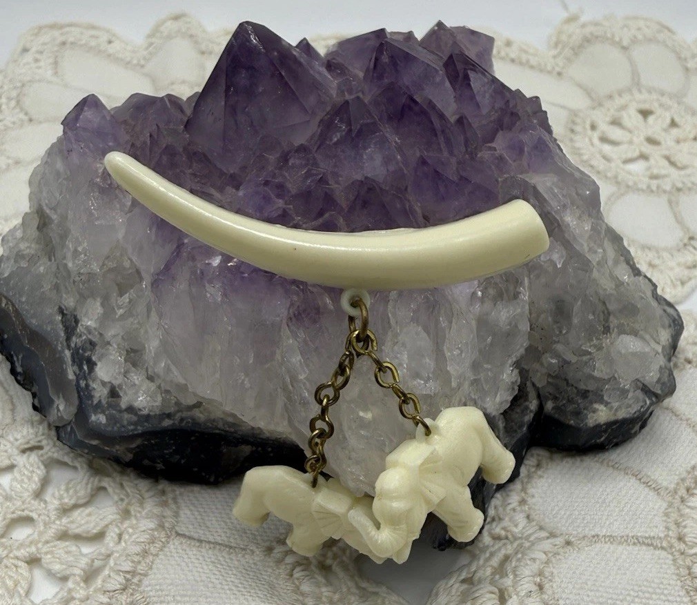 Celluloid Elephants Brooch White Vintage Pin Souvenir Collectible Animal Jewelry