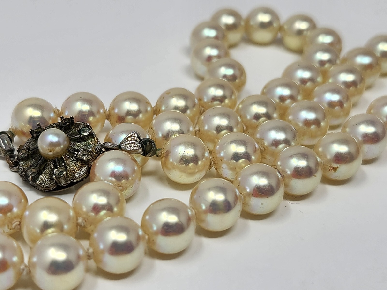 Heavy Hand-Knotted Faux Pearl Necklace 19″ Sheen 8mm Hook Clasp Marked 835 VTG