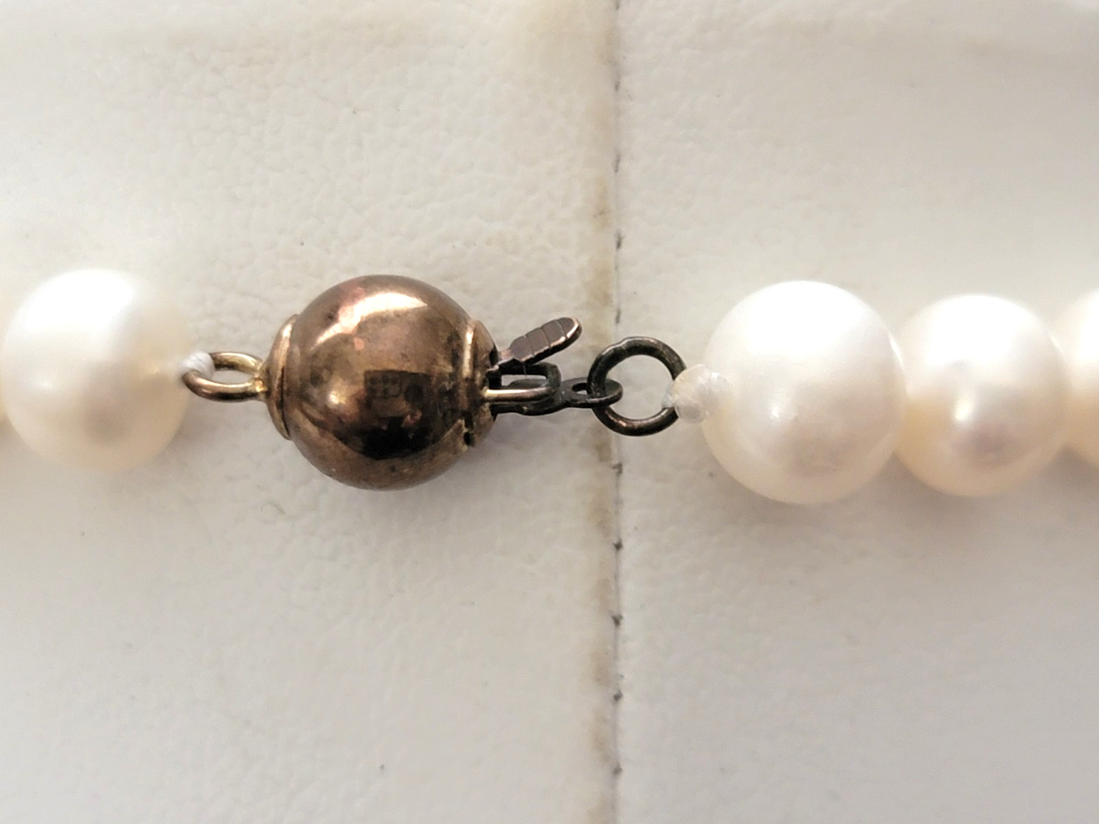 Vintage Hand Knotted Freshwater Pearls Copper Ball Box Clasp Necklace 16.5″ L