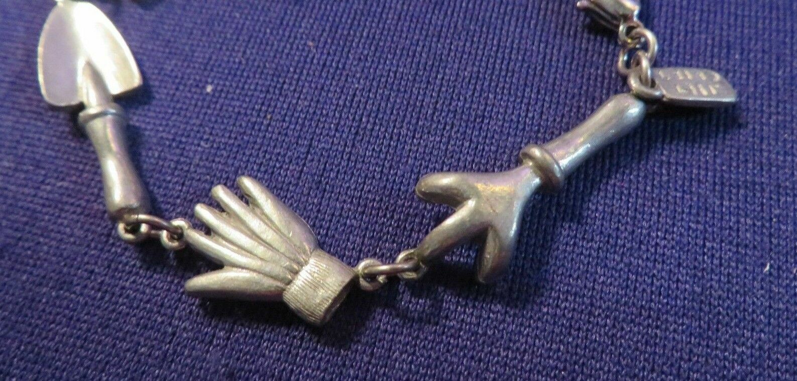 Vintage 7″ Signed JIM CLIFT PEWTER Link Bracelet w GARDENING Charms CUTE