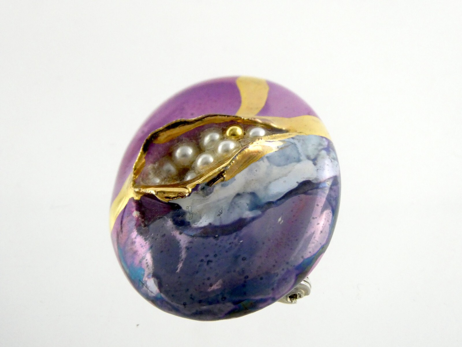 Vintage Unsigned Ceramic Brooch Faux Pearl Purple and Blue Gold Accent Pin 9.2g