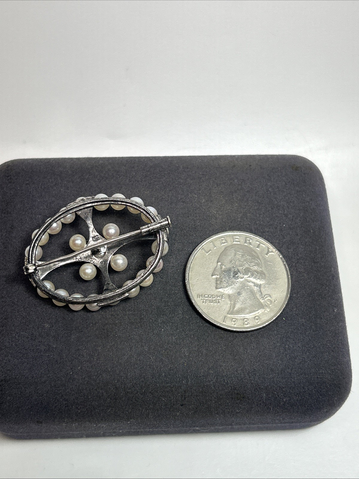 Vintage Mikimoto Sterling Silver Japanese Akoya Pearl Oval Wreath Cross Brooch