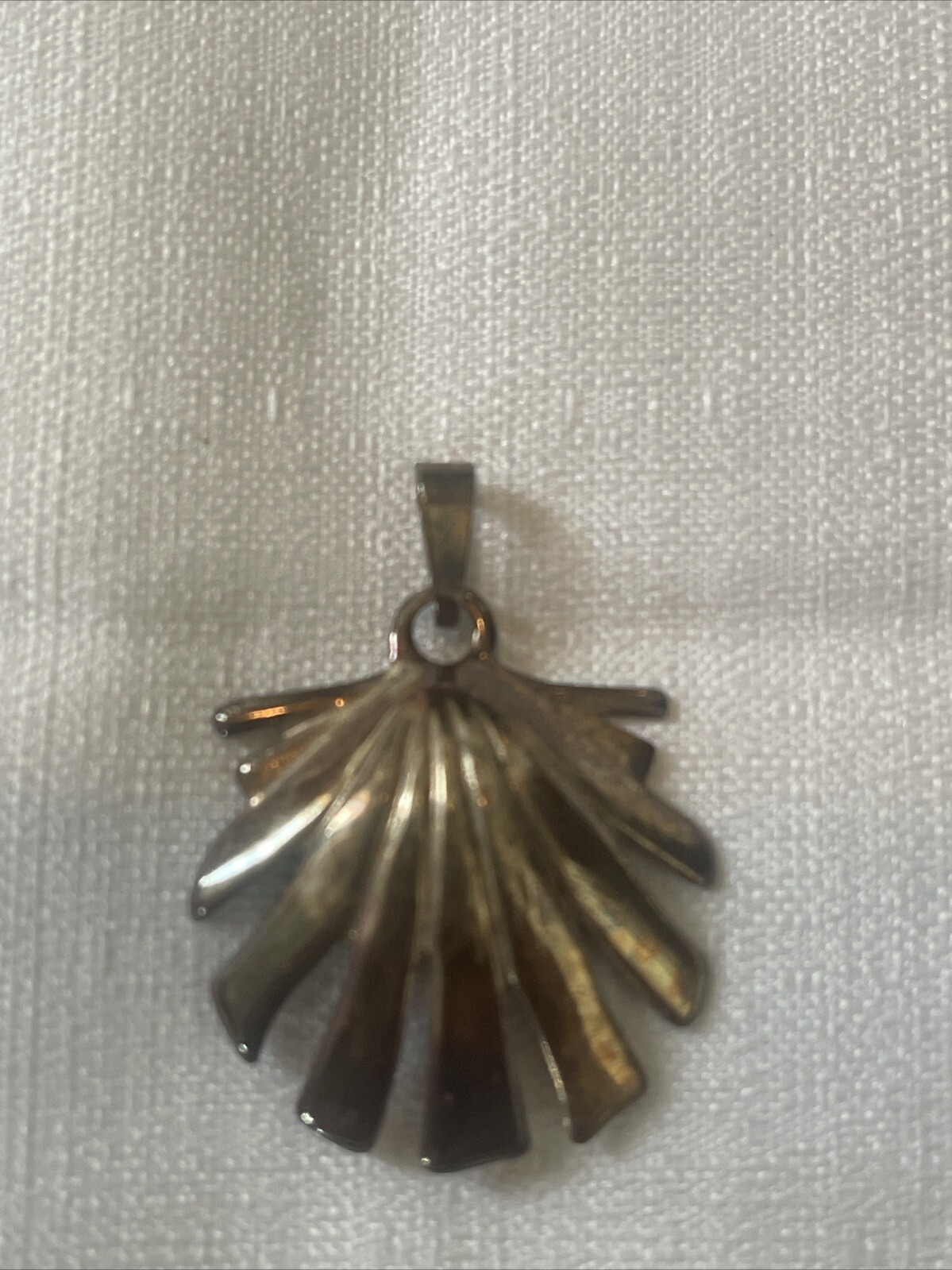 3D Sea Shell Silver-tone Charm Pendant