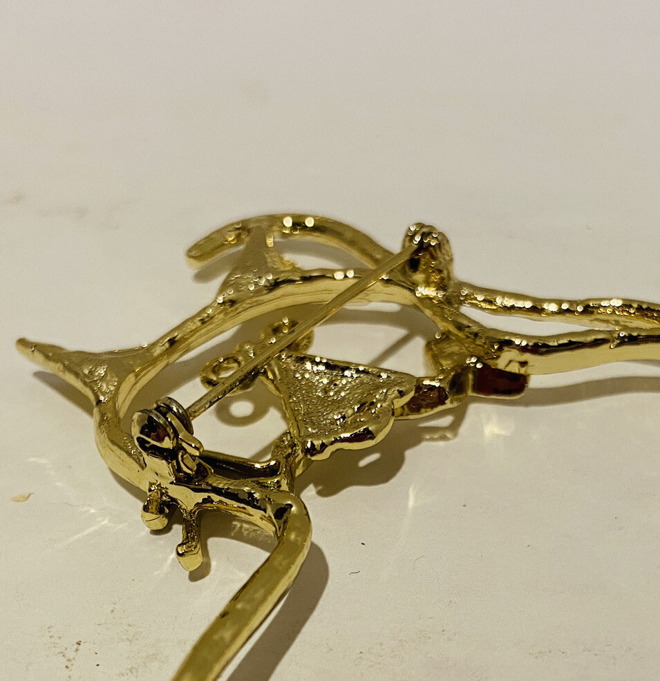 Vintage Metal Gold Plate Brooch Pin Circa Late 1980s Cat Statement Jewelry 3’x3’