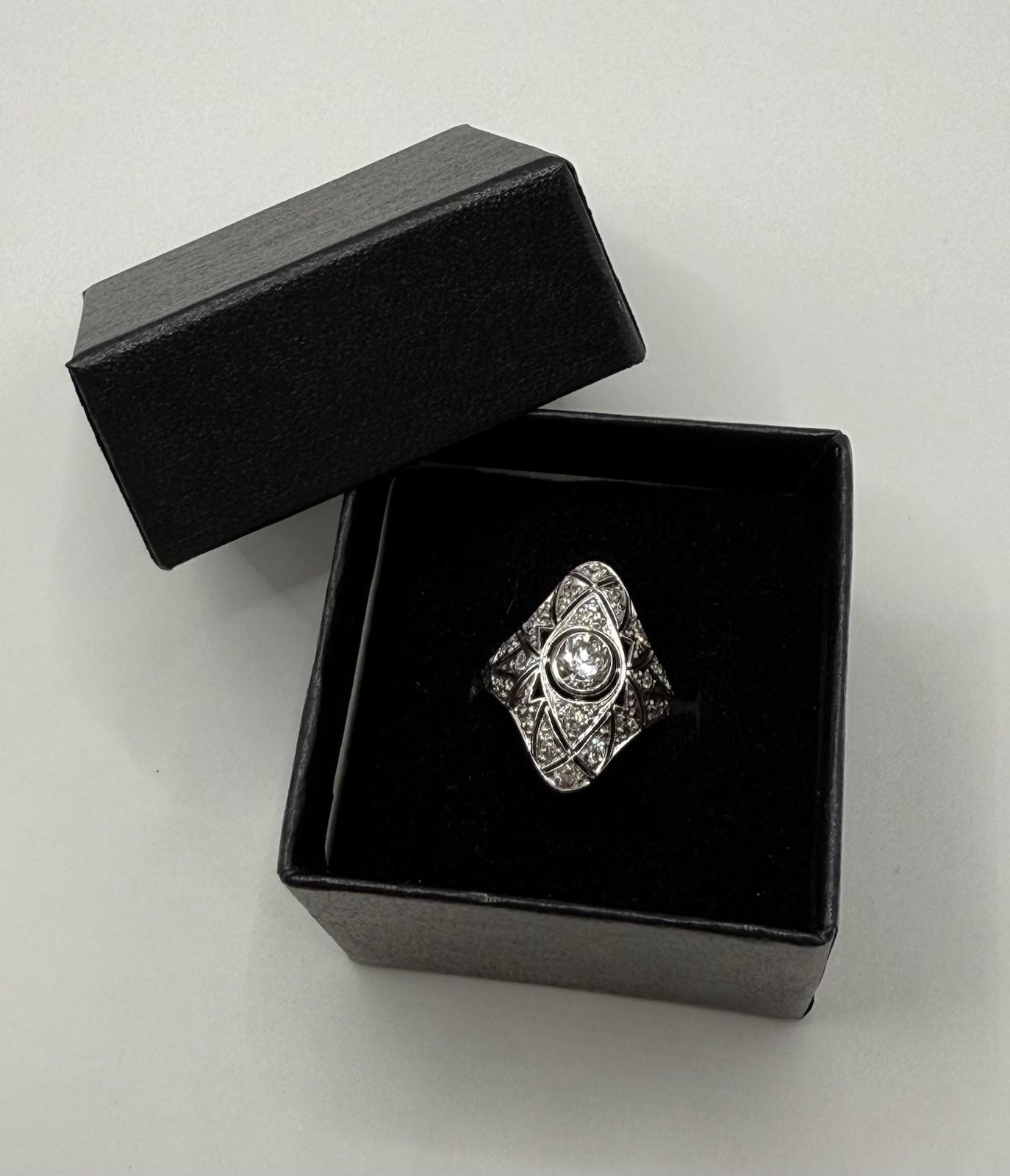 Antique Art Deco Edwardian Platinum & Diamond Ring – Filigree Old European Cut