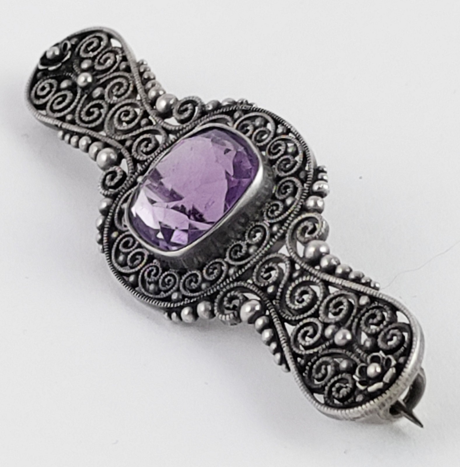 Antique 800 Silver Cannetille Filigree Pin w/Bezel Set Faceted Amethyst Stone