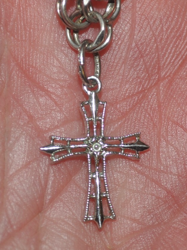Vintage STERLING CHARM BRACELET cross, son, daughter, mom, aquarius .65 troy oz