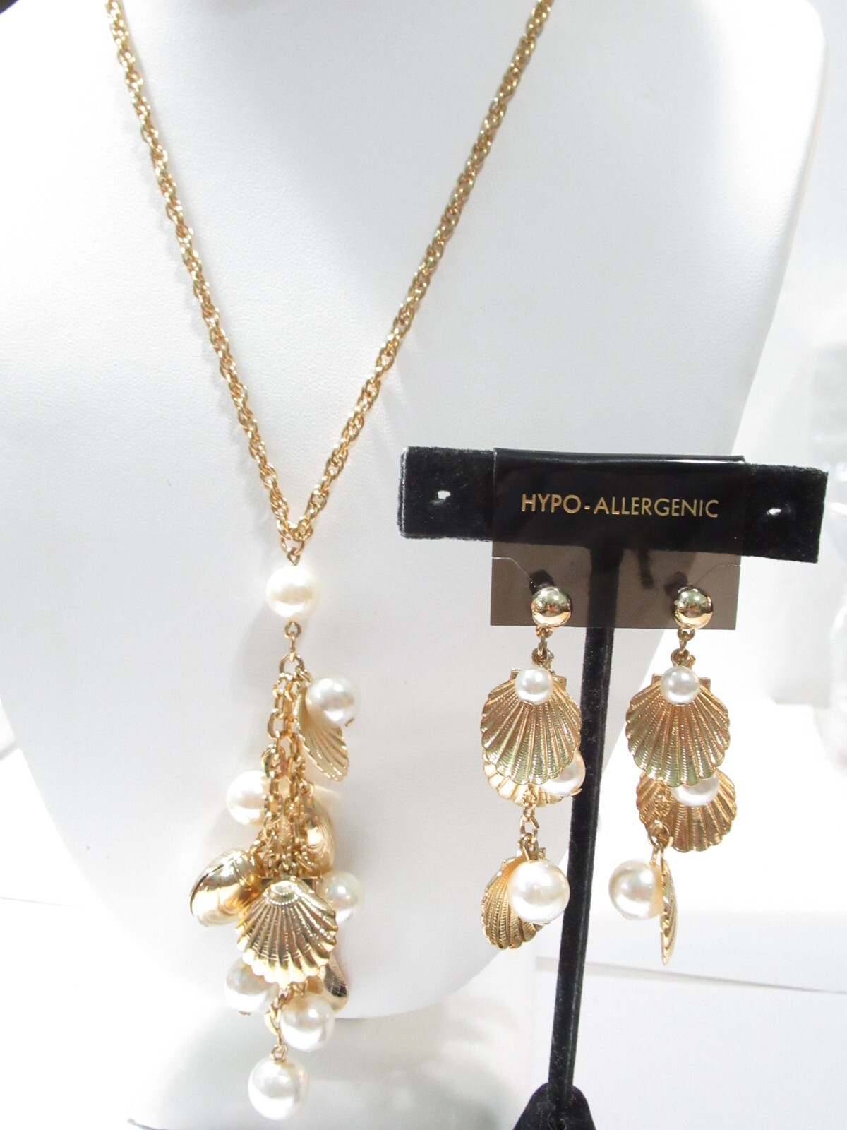 Vintage Necklace and Pierced Earrings Set Dangle Shells Seashells Charms
