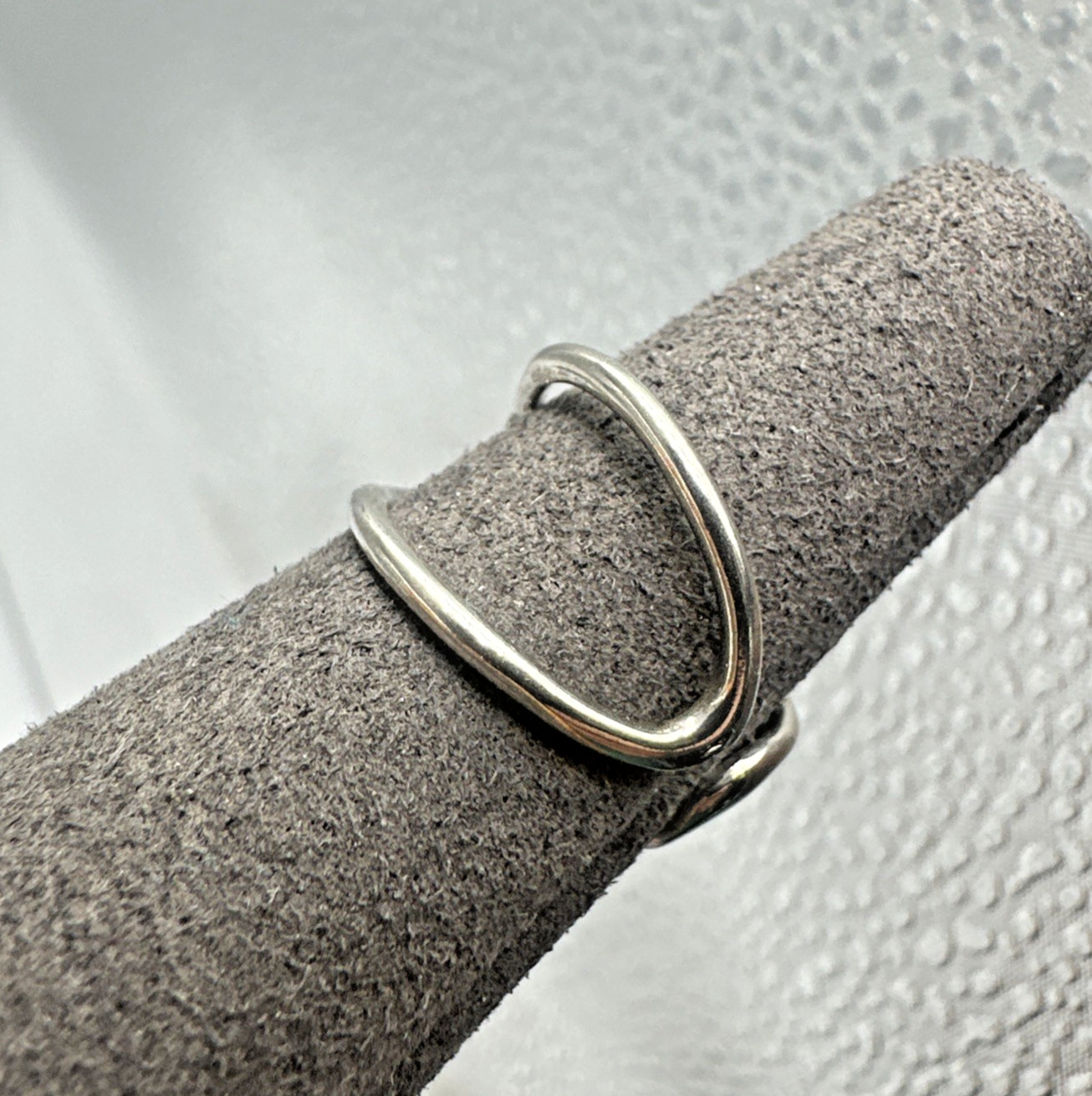 Vintage Modernist Hammered & Open Work Sterling Silver Ring Size ~6