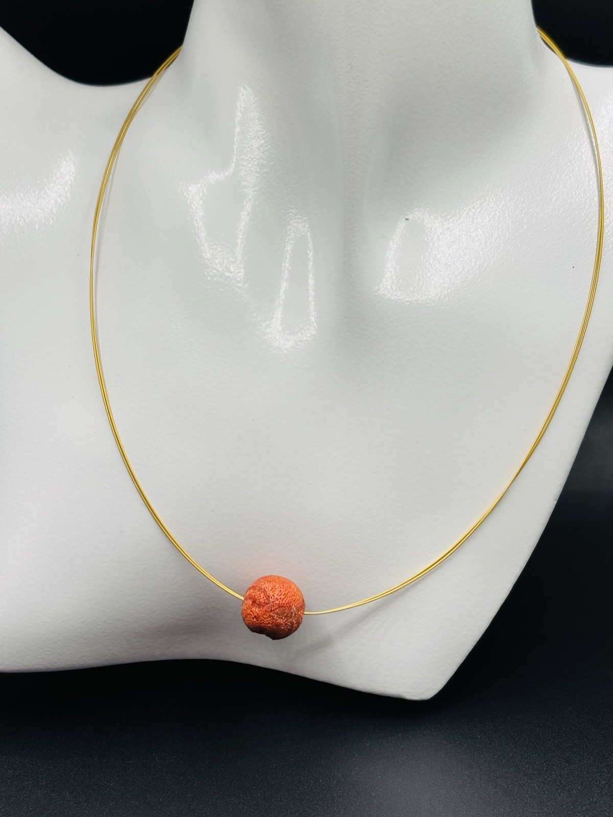 Vintage Natural Red Coral Statement Bead Pendant Wire Necklace 17.5 in