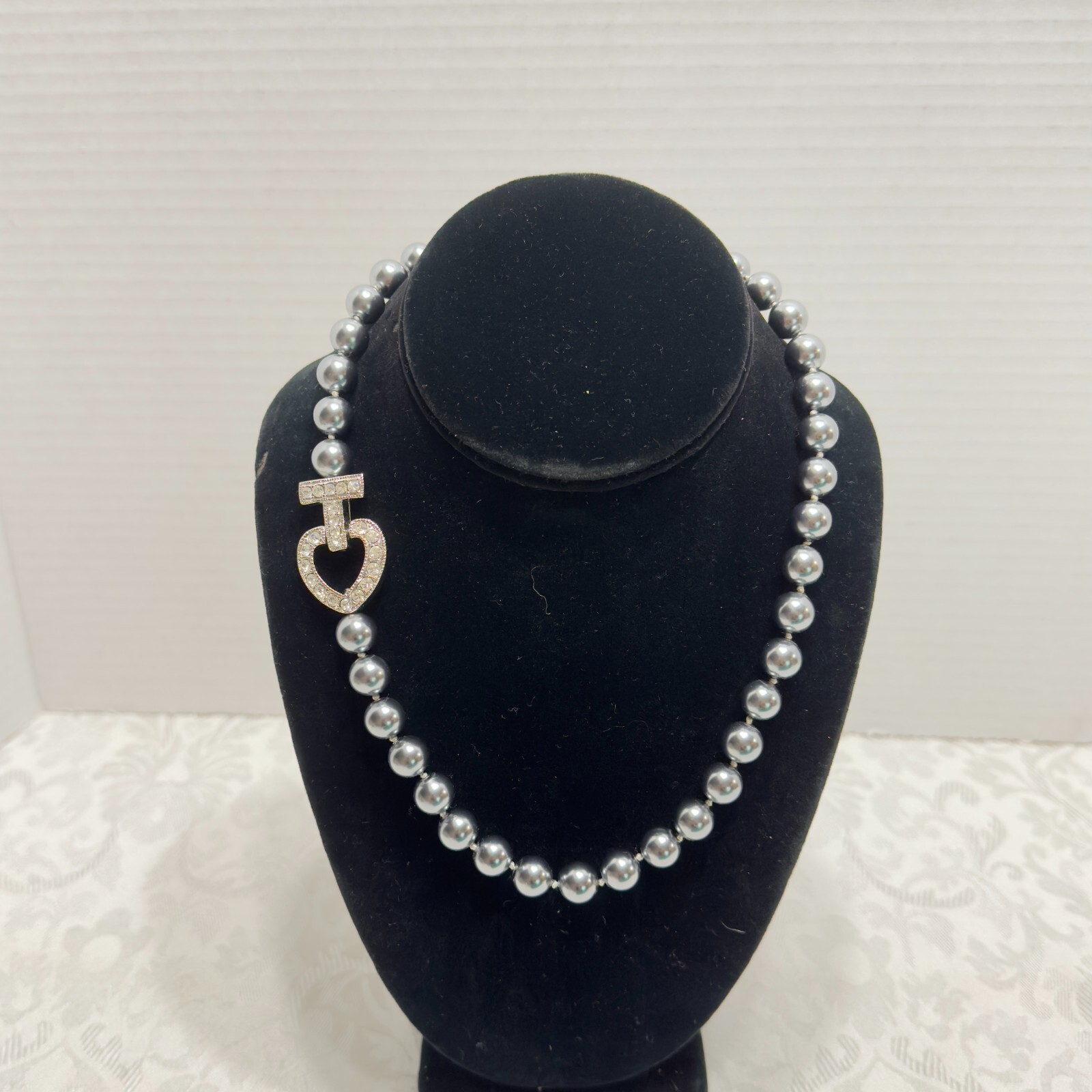 Faux Grey Gray Pearl Necklace And Bracelet Set Heart Lock Clasp Rhinestones